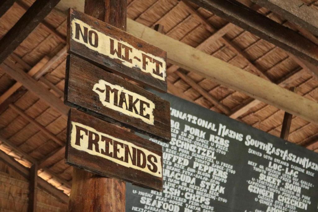 Hostel Mad Monkey Koh Rong Samloem Koh Rong Sanloem Exterior foto